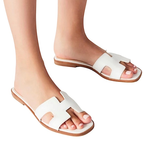 STEVE MADDEN • Hawthorne White Leather Sandals Slides - Picture 8 of 8